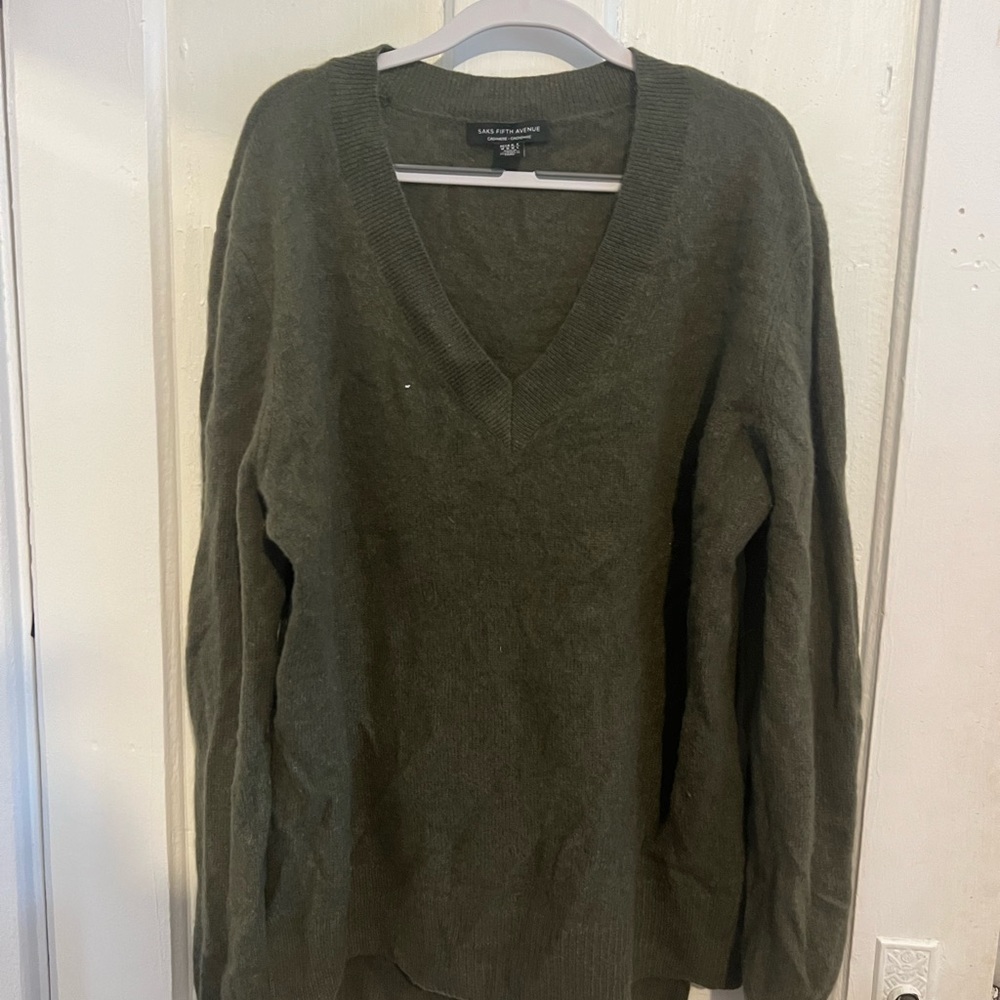 Saks Fifth Ave cashmere green v neck sweater